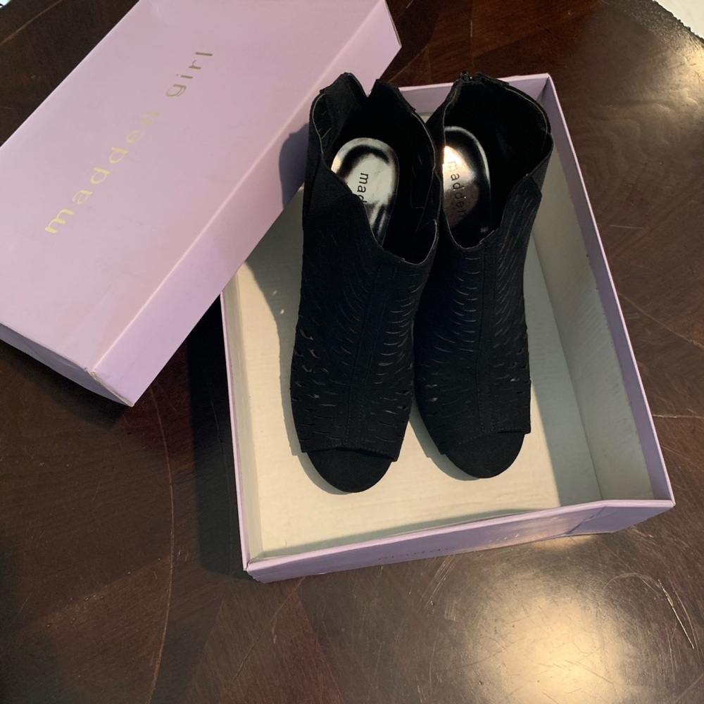 BNWT madden girl open toe booties - Picture 1 of 7